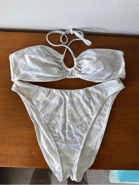 Abercrombie & Fitch Swirl Print Bandeau Bikini in White and Light Gray